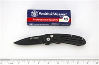 Smith & Wesson Extreme Ops Folding Knife w/ Clip