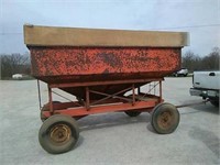 250 bushel gravity wagon