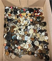 (MD) Vintage Buttons