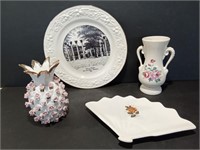 Decorative Windsor Ruins Plate, Floral Vase, Pinea