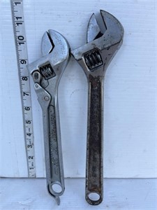 2 adjustable wrenches