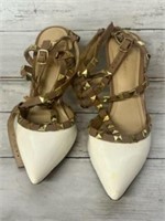 Tan and white heels Womens Shoes size 7