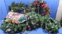 Christmas D?cor-2 Wreaths, 1 Garland