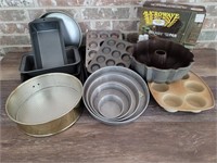 Lot of Bakeware, Muffins, Loaves, Bundt, AND