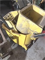 Mop bucket