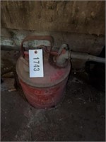 RED METAL SAFETY FUEL CONTAINER