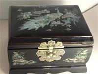 LACQUER MOTHER OF PEARL JEWELRY BOX w COSTUME JEWE