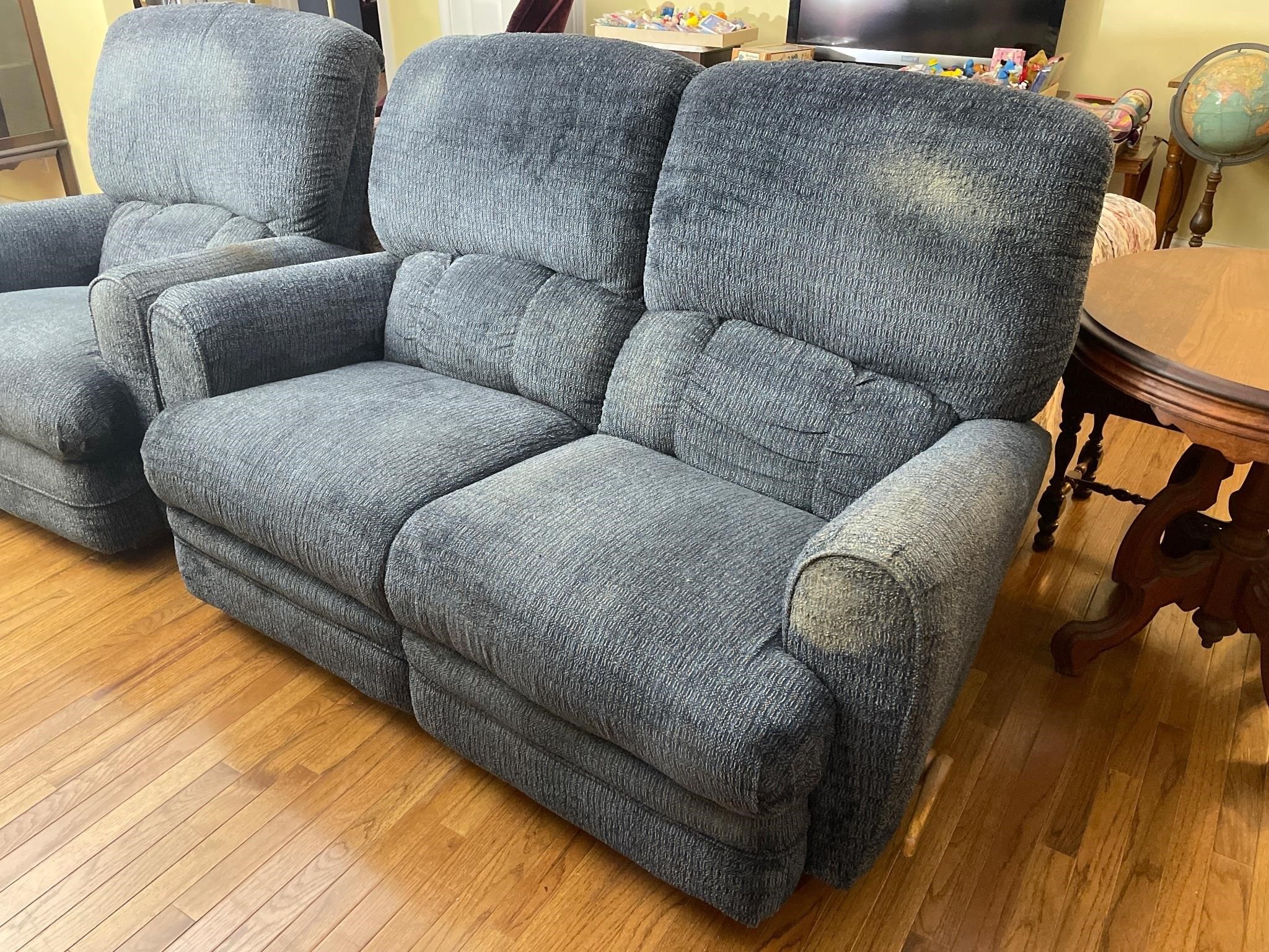 Lay-Z-Boy reclining loveseat