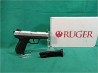 New, Ruger SR22 22LR pistol, two toned! With 2