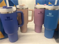 Bag of Assorted Damaged Cups/Tumblers - Some have