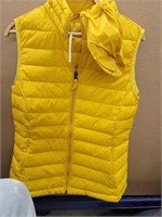 Size Medium Women's packable vest