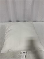 UTOPIA BEDDING, LIGHTLY USED 20 X 20 IN. PILLOW