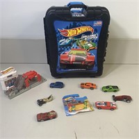 Hot Wheels Rolling Car Case and Cars