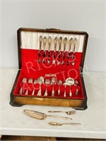 wood cutlery chest w/ Rogers 1847 cutlery