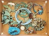 TRAY OF COSTUME JEWELRY