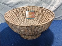 Woven Straw Pedestal Bowl