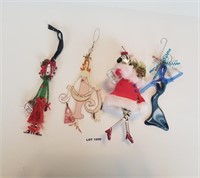 (Set of 4) Christmas Ornaments