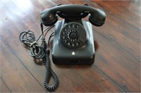 Antique De Te We STA 1-2 A Telephone