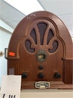 THOMAS OLD STYLE COLLECTORS ELECTRIC RADIO