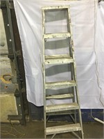 6’ Aluminum Folding Step Ladder, Bent Top