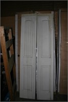 NEW BIFOLD DOORS - 4 PC
