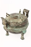Chinese Bronze Twin Handled Covered Ding,