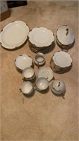 28 pieces of Veragold gold-rimmed china marked