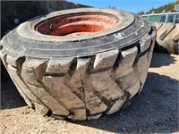(1) Bobcat Tire - 33x15.5x16.5