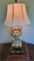 Multi cherub lamp