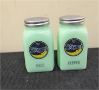 Pair of Moon Pie jadeite salt/pepper shakers