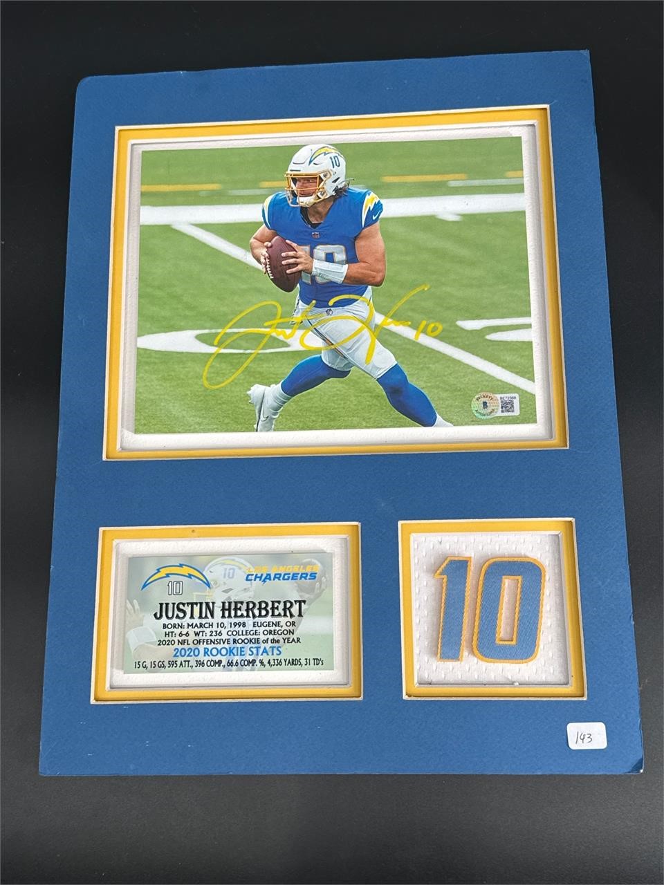 SPORTS COLLECTIBLE AUCTION CARDS HELMETS JERSEYS +MORE