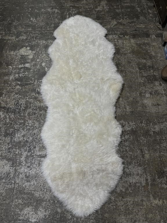 Gorgeous Creamy White Sheepskin Rug