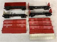 lot of 4 Lionel Box Cars in pieces