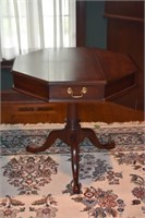 Henkel Harris Queen Style Center Table