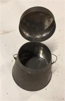 Small Tin Container w/Lid