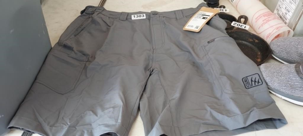 GREY SUBMARINER SHORTS SIZE XL *RUN SMALL