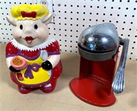 cookie Jar & vintage juicer