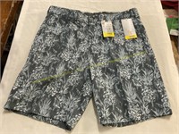 2-mens size 34 Nicklaus shorts