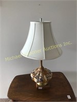 VINTAGE POTTERY TABLE LAMP WITH SQUARE TEAK BASE