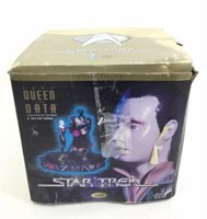 Star Trek Borg Queen & Data Figurine