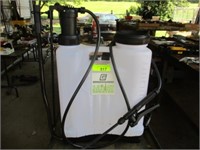 4 gallon backpack sprayer