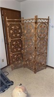 2 vintage room partitions