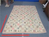 hand quilted flower quilt - 82in x 64in