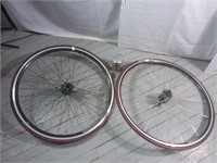 2 roues de vélo DV30 et pneus