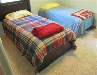 (2) Twin beds. (1) with headboard,  (1) with