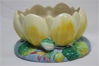 Clarice Cliff 'Water Lily' Pottery Bowl,