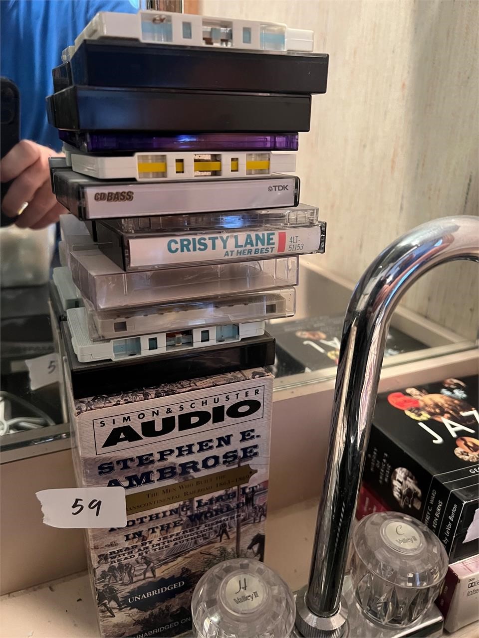 LOT OF CASSETTE TAPES