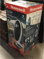 Honeywell Portable Evap Air Cooler in box
