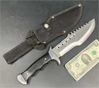 440 Steel Hunting Knife w Saw