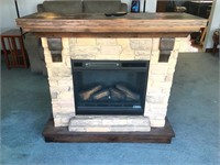 Electric Fireplace 45 x 15.5 x 40 H Remote